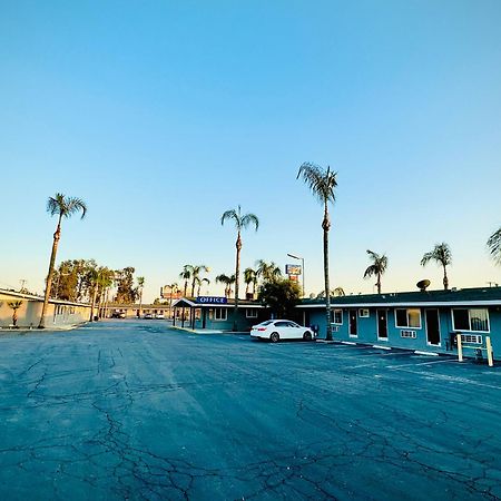 King'S Inn Motel Kingsburg Buitenkant foto